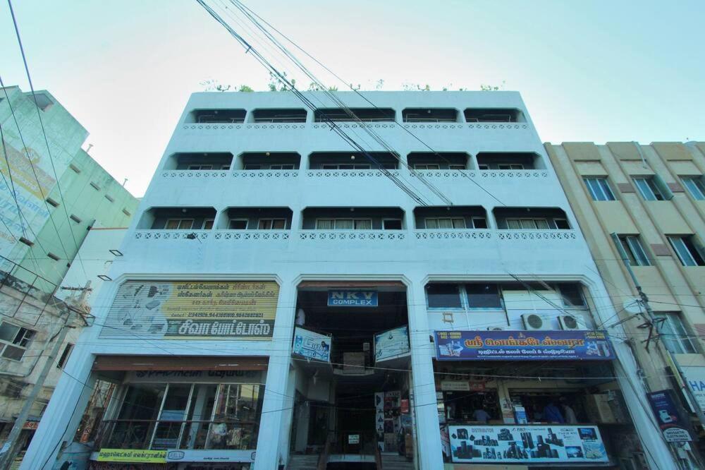 Hotel Padmam Madurai Exteriör bild